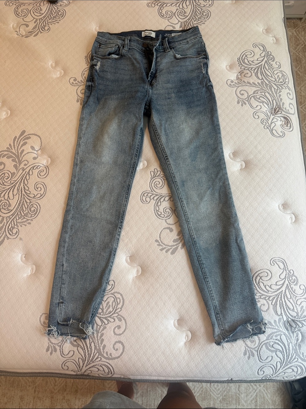 Kensie Women's Light Blue Skinny Jeans